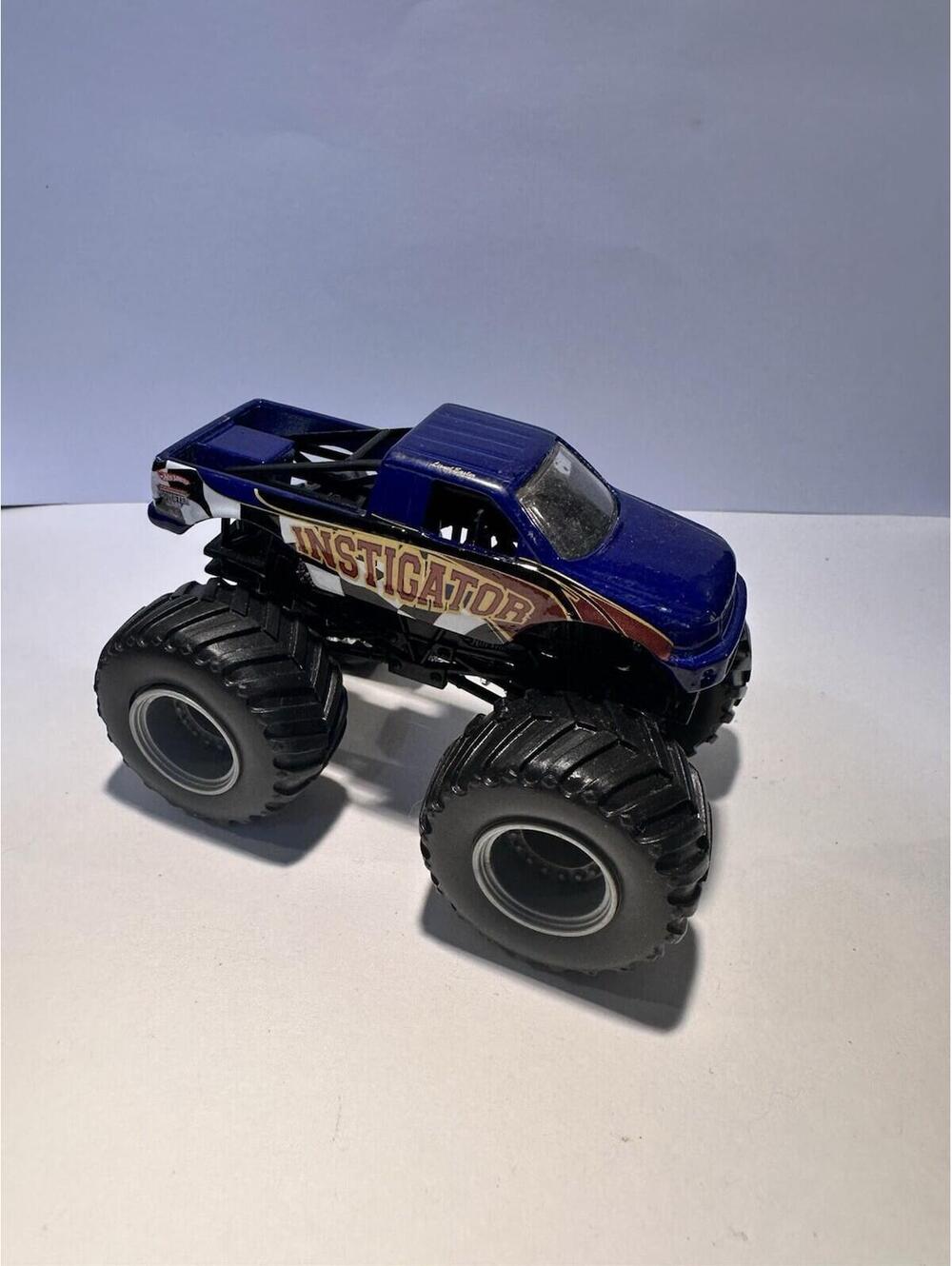 Hot Wheels Monster Jam Instigator Monster Truck Diecast 1:64